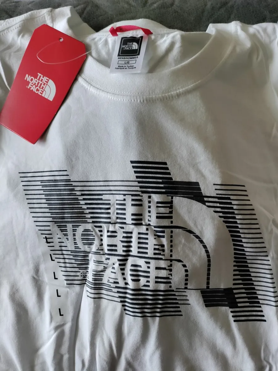 The North Face T shirt L New - Image 1