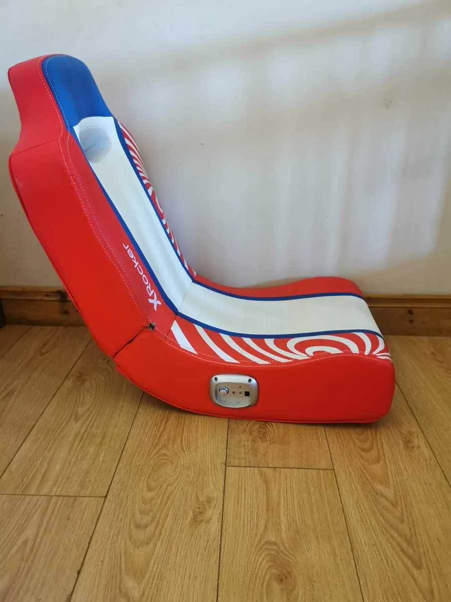 X-Rocker gaming chair - Image 1
