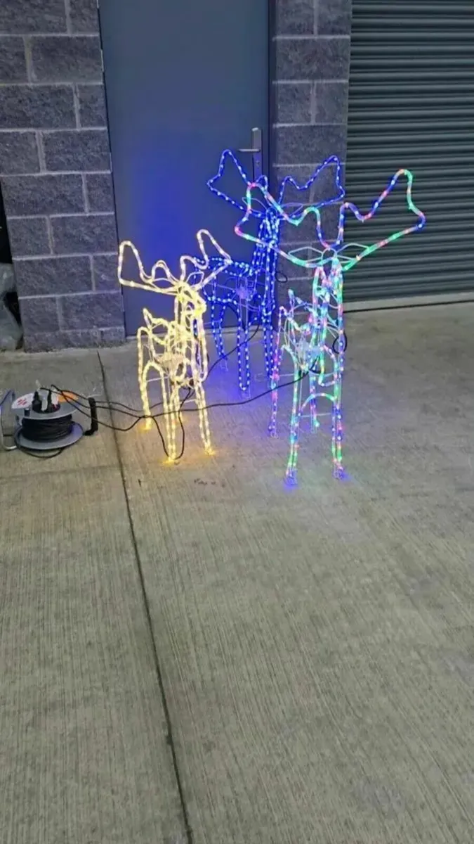 Reindeer Christmas Decoration brand new 3.7ft - Image 1