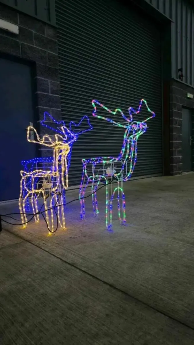 Reindeer Christmas Decoration brand new 3.7ft - Image 2