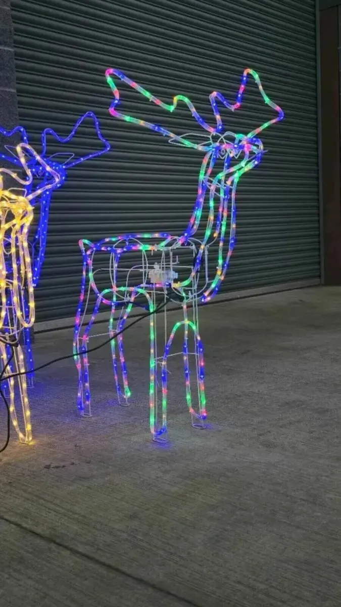 Reindeer Christmas Decoration brand new 3.7ft - Image 3
