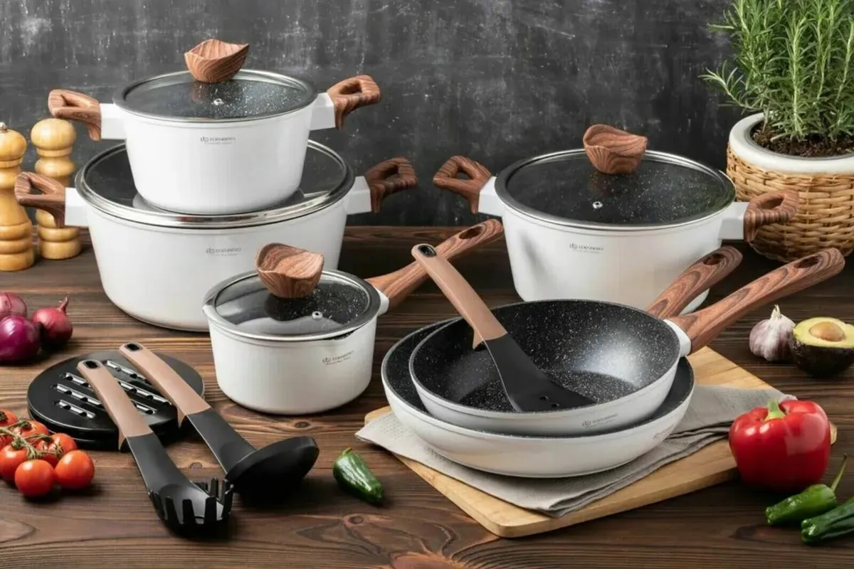 Cookware Set Aluminum non stick brand new - Image 1
