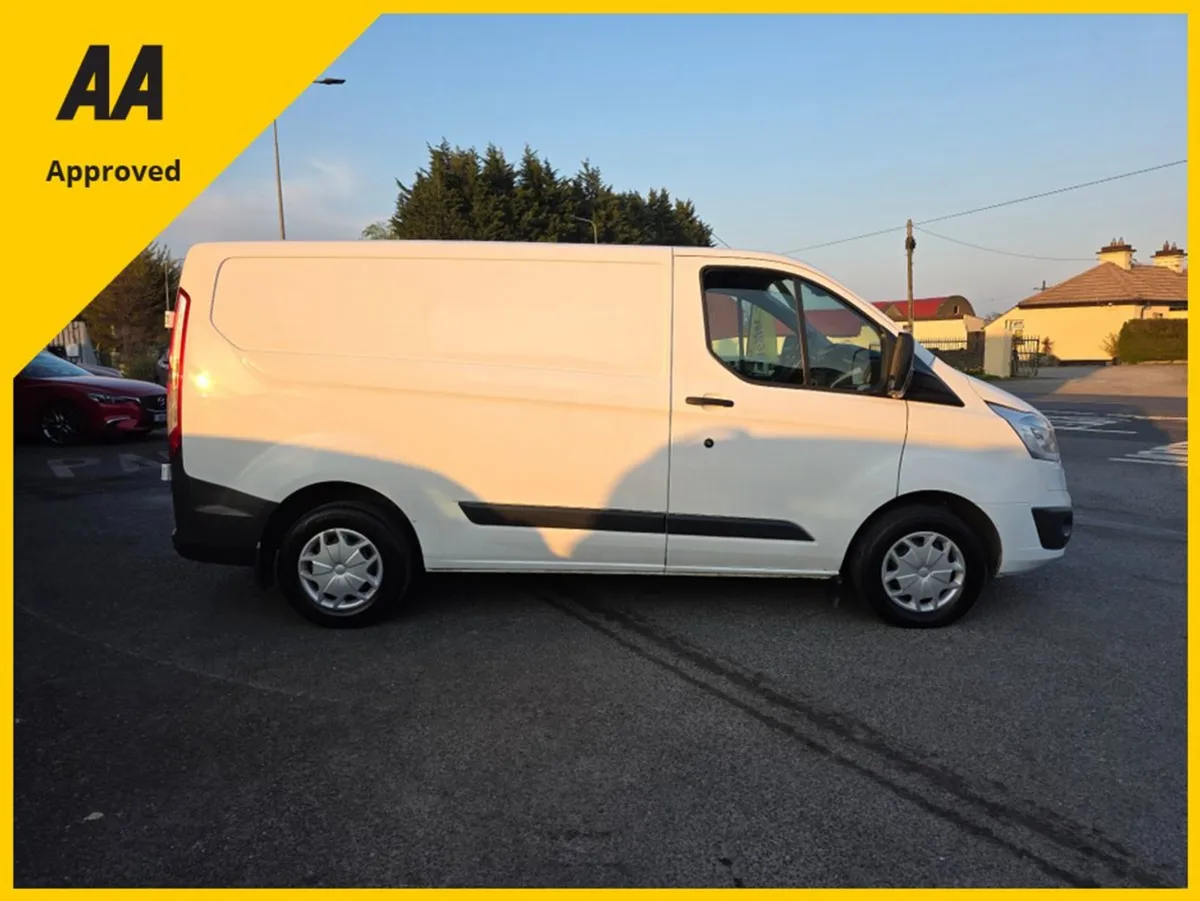 Ford Transit Custom 125PS L4 LR 4DR - Image 2