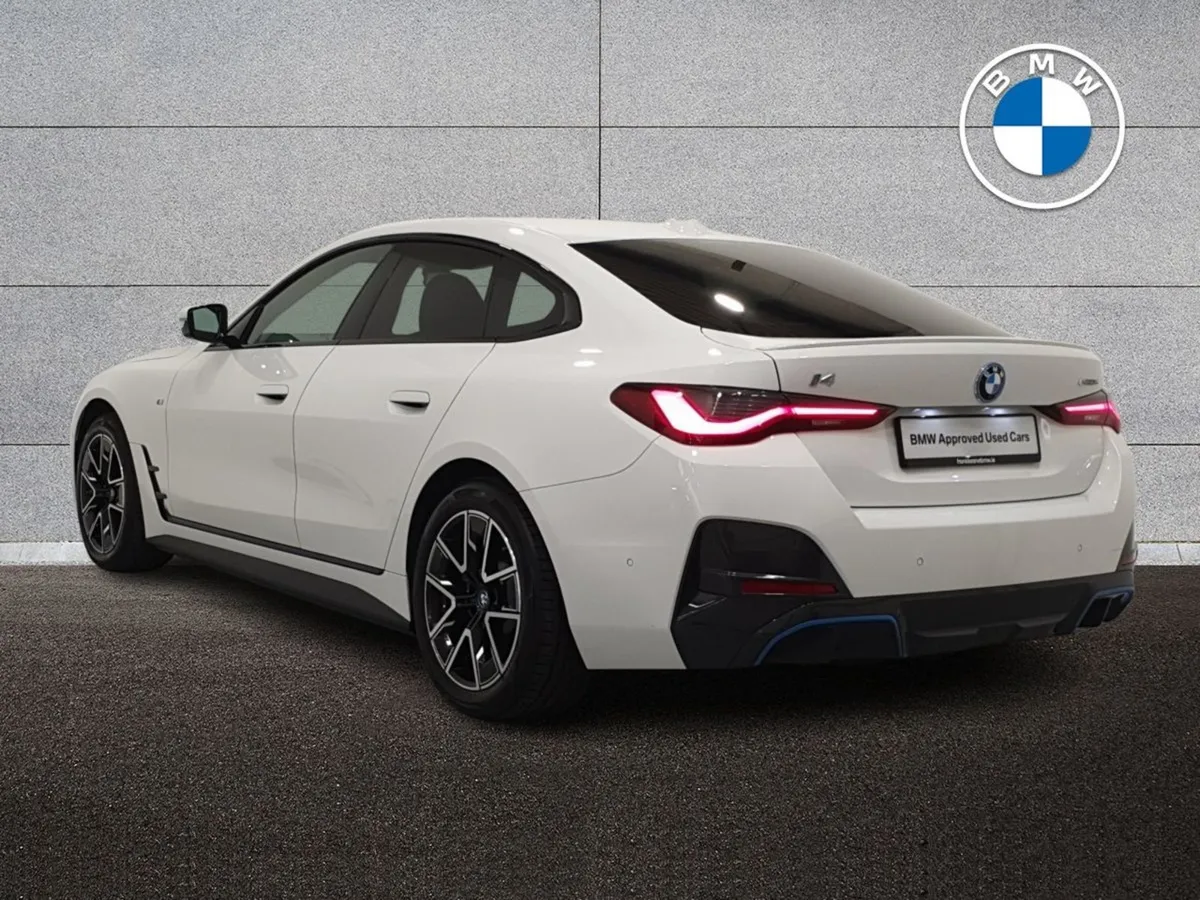 BMW i4 Edrive35 Sport - Image 3