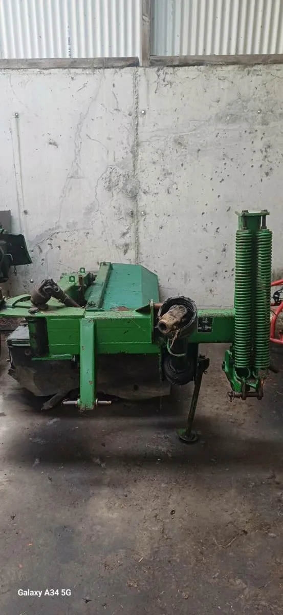 John Deere Mower - Image 2