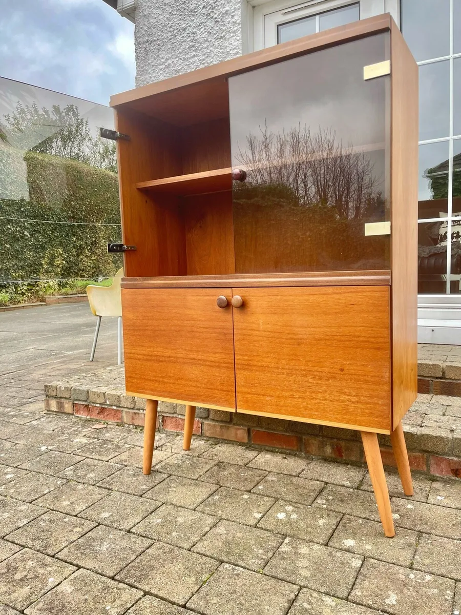 Mid century book & display - Image 1