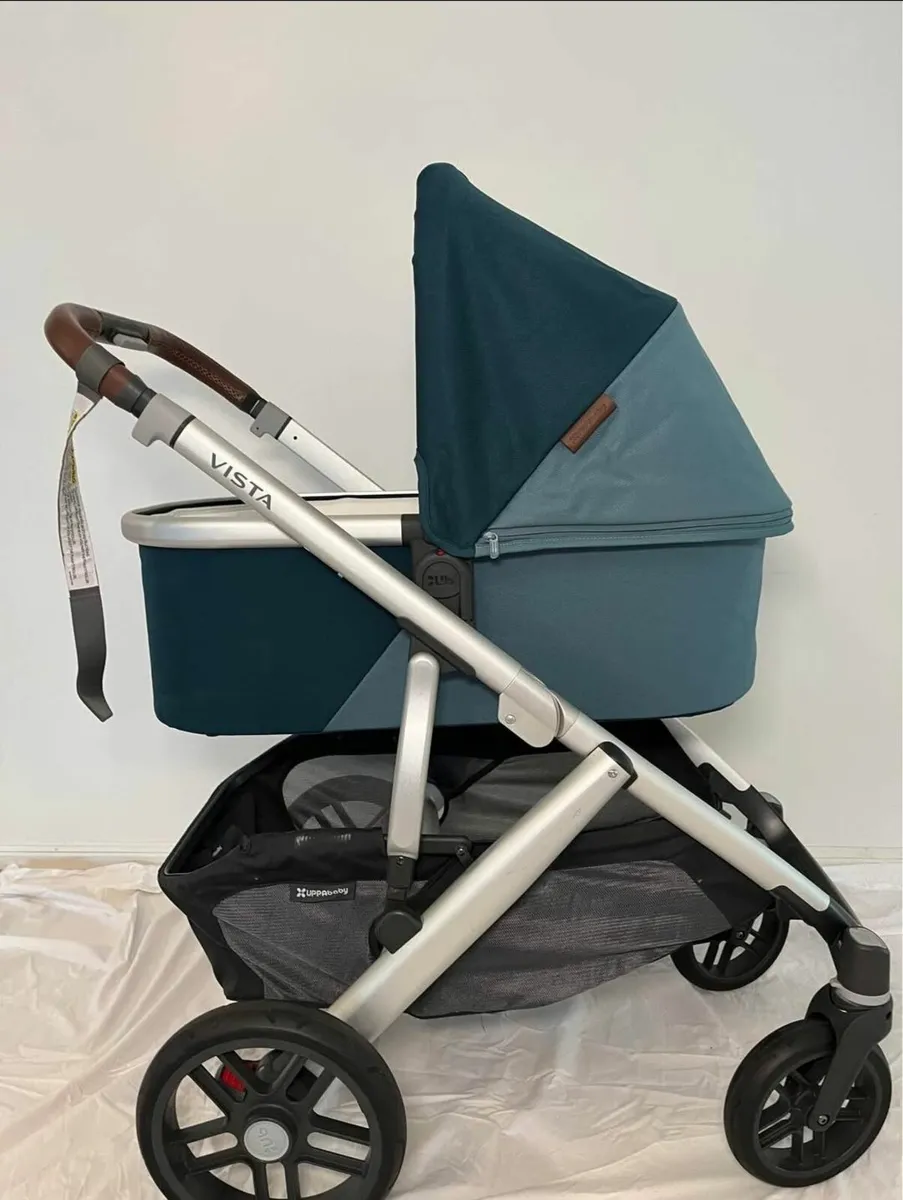 Uppababy vista  V2 Immaculate condition - Image 3