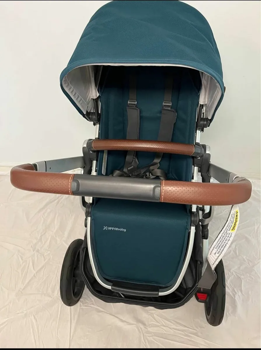 Uppababy vista  V2 Immaculate condition - Image 4