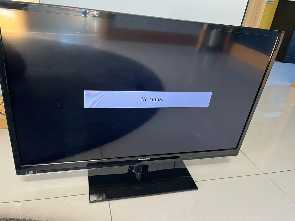Panasonic 32” LCD TV - Image 1