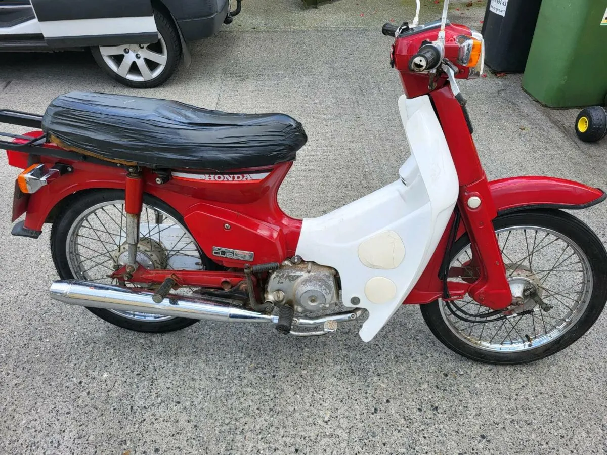 1988 honda 50 club - Image 1