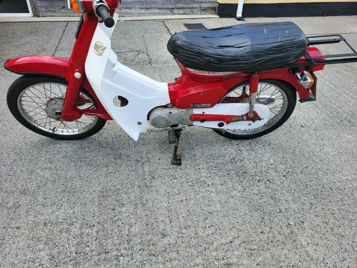 1988 honda 50 club - Image 3