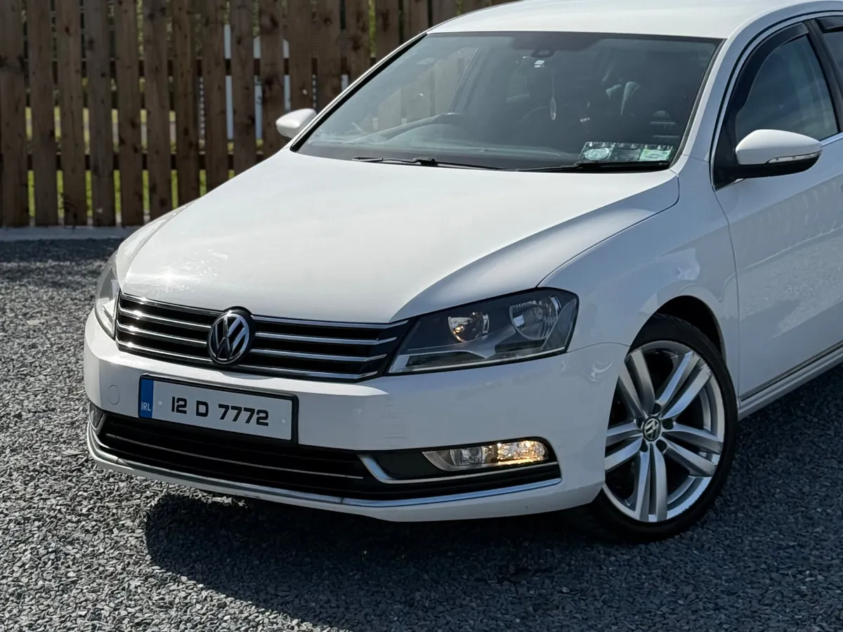 VOLKSWAGEN PASSAT HIGHLINE - Image 2
