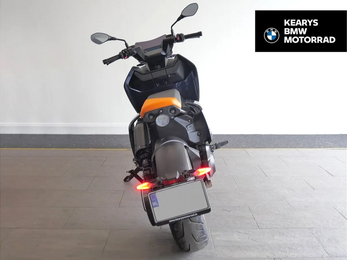BMW CE04 Scooter 11kw - Image 4