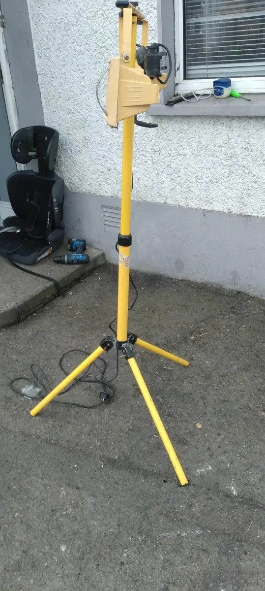 Stand up floodlights extends as well working 💯 - Image 4