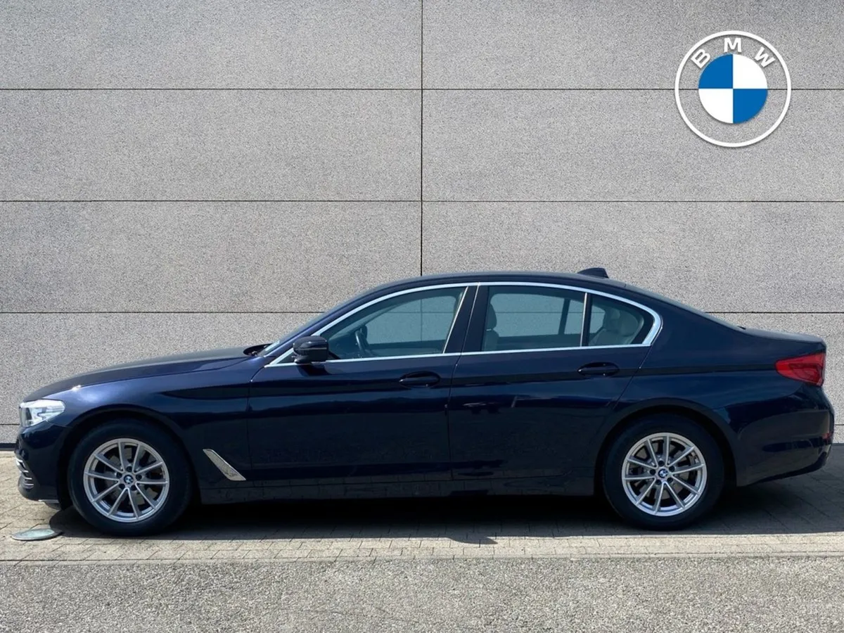 BMW 5 Series 520d SE Saloon - Image 4