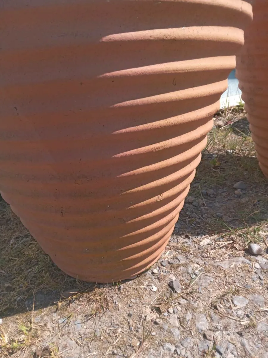 Flower pots - Image 2