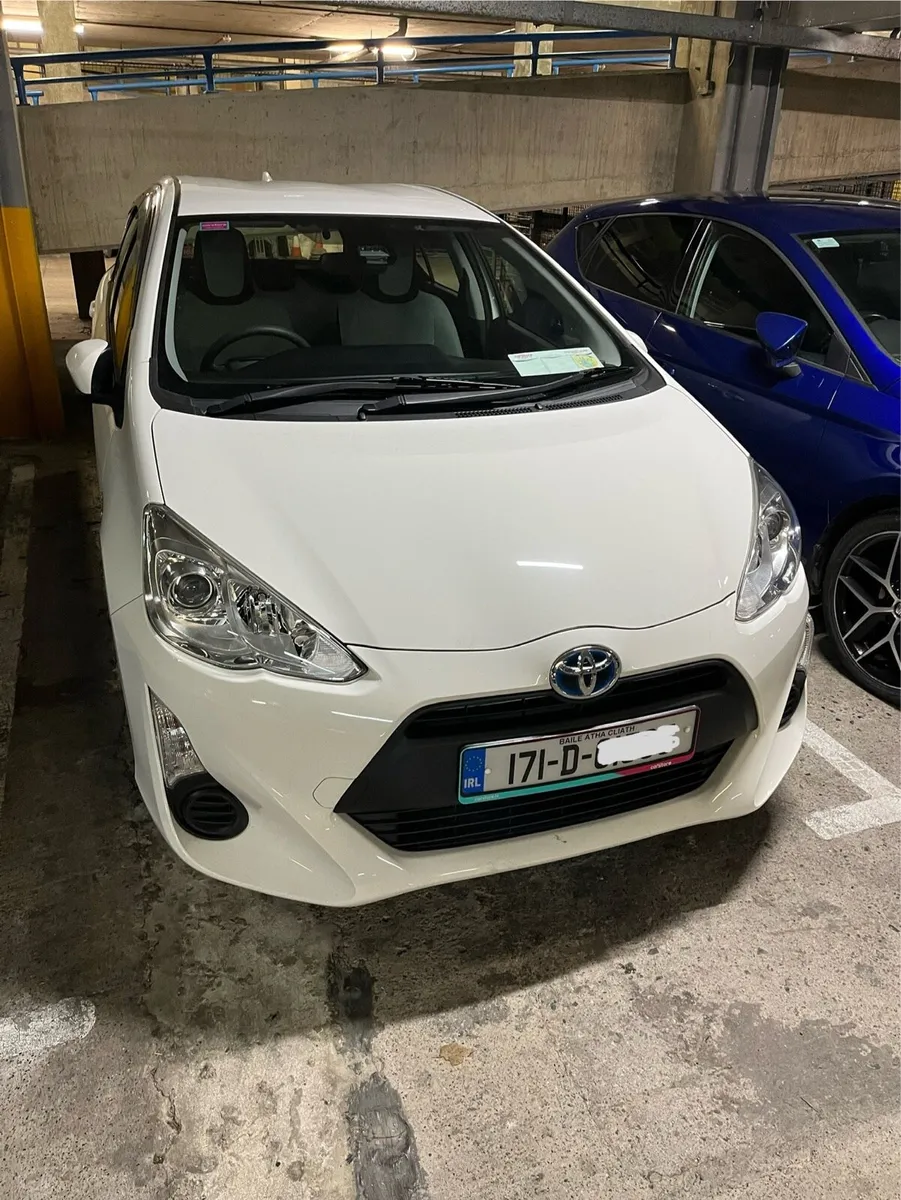 Toyota Aqua 2017 - Image 2