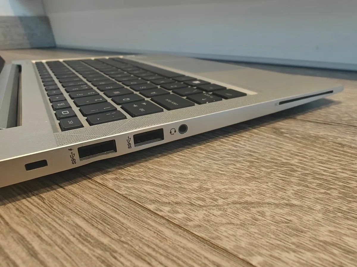 HP Elitebook 830 G7 | i5 | 32GB | 256GB | 13.3" FH - Image 4