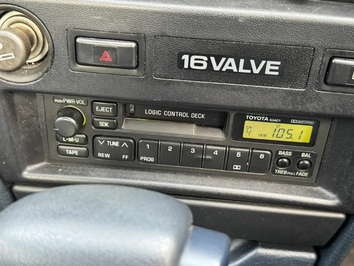 1991 Toyota Carina II 1.6 GL Saloon Auto - Image 4