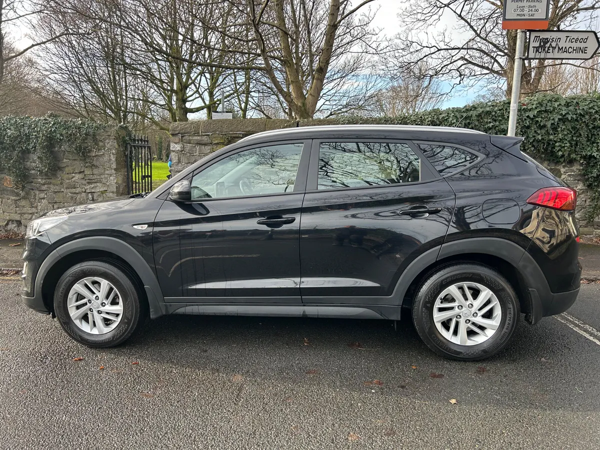 2019 HYUNDAI TUCSON DIESEL NCT APRIL 2027 - Image 4