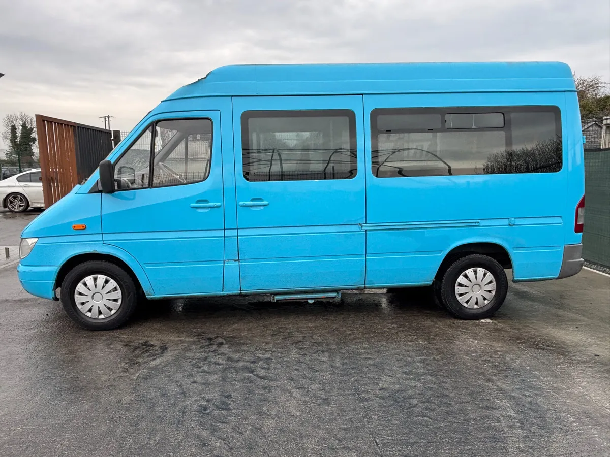 2005 Mercedes Sprinter bus Ideal camper conversion - Image 3