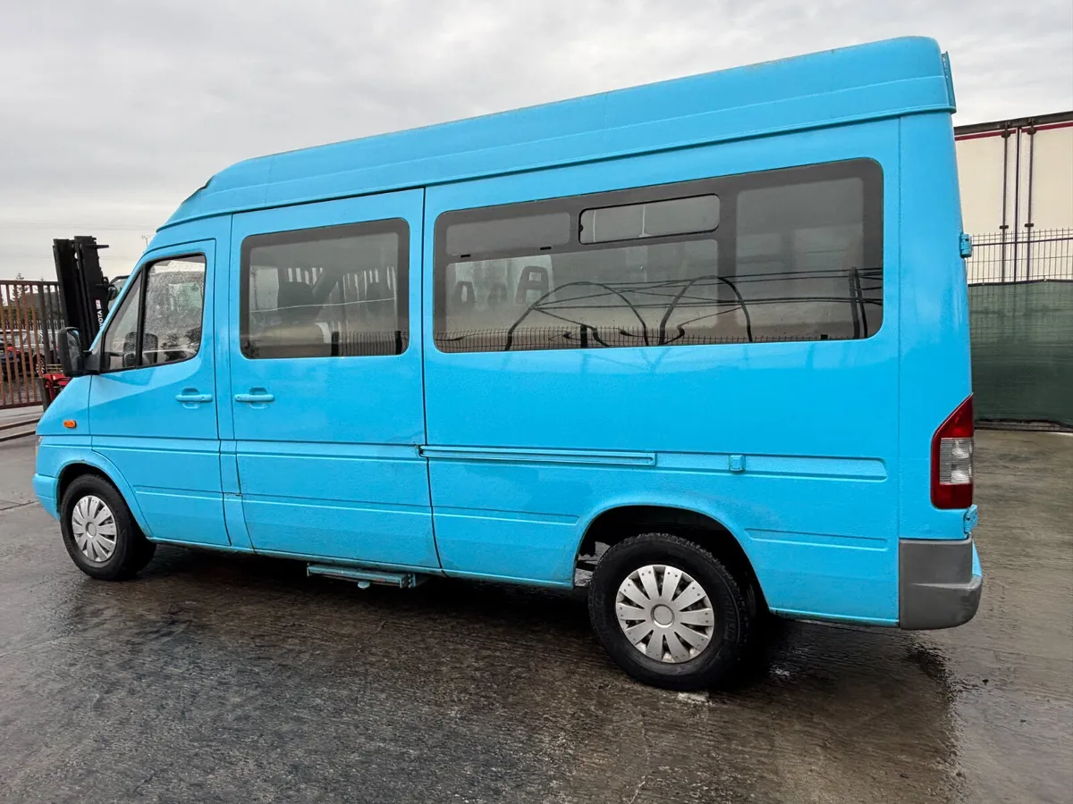 2005 Mercedes Sprinter bus Ideal camper conversion - Image 4