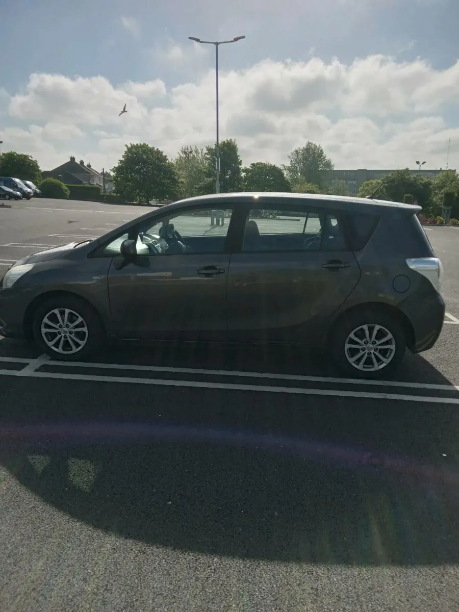 Toyota Verso 2012 - Image 2