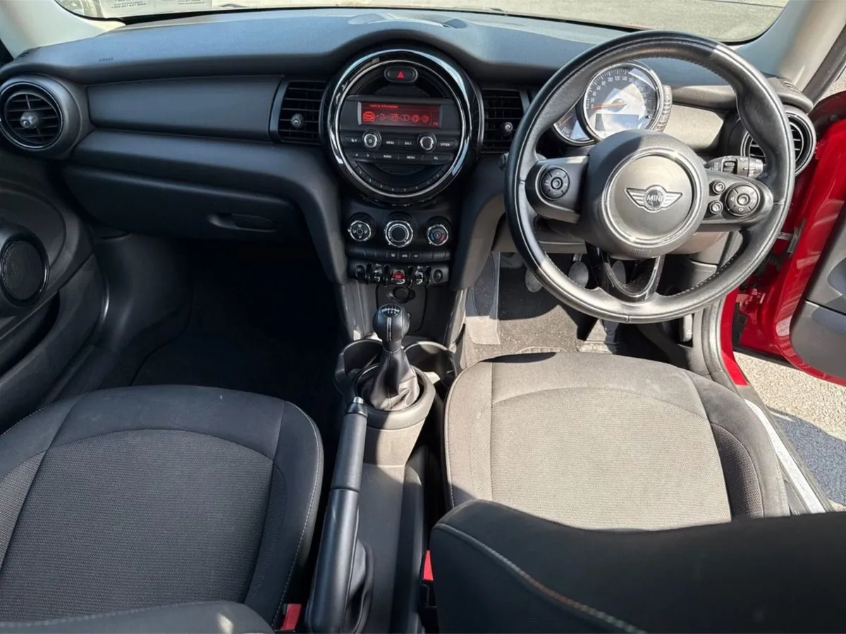 MINI HATCH One 3-door - Image 4