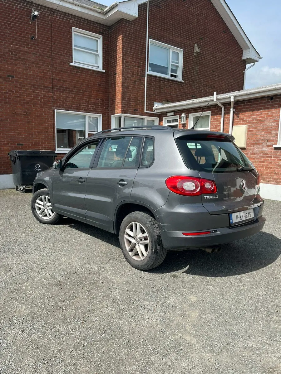 2011 VW Tiguan - Image 4