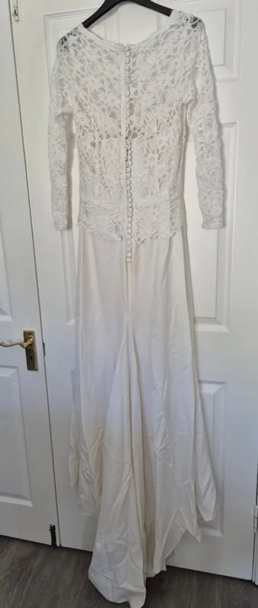 Wedding dress - Image 3