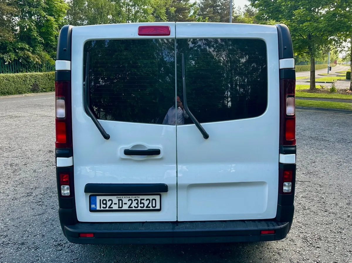 Renault Trafic LWB 2.0 Diesel - Image 4