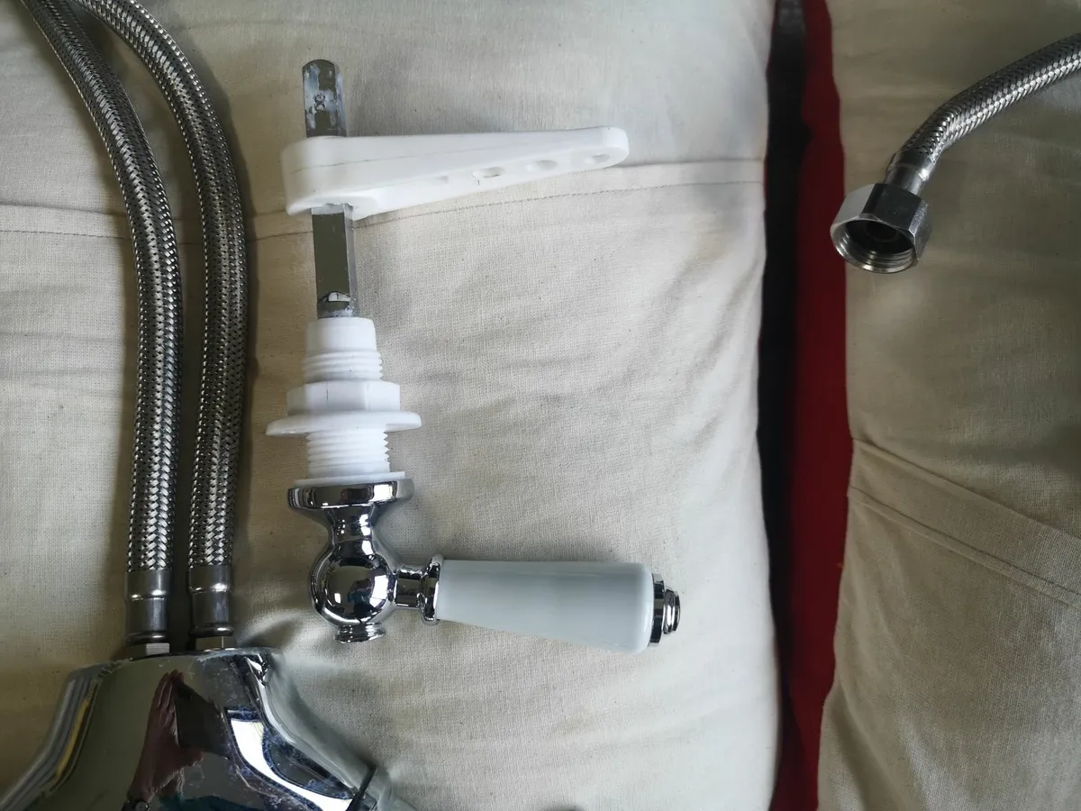 Edwardian style basin mixer taps - Image 2