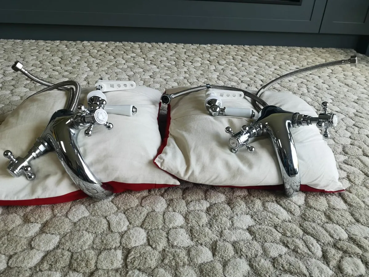 Edwardian style basin mixer taps - Image 1