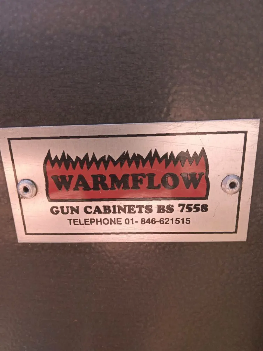 Gun safe - Image 1