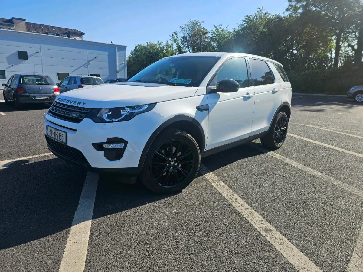 Land Rover Discovery Sport - Image 1
