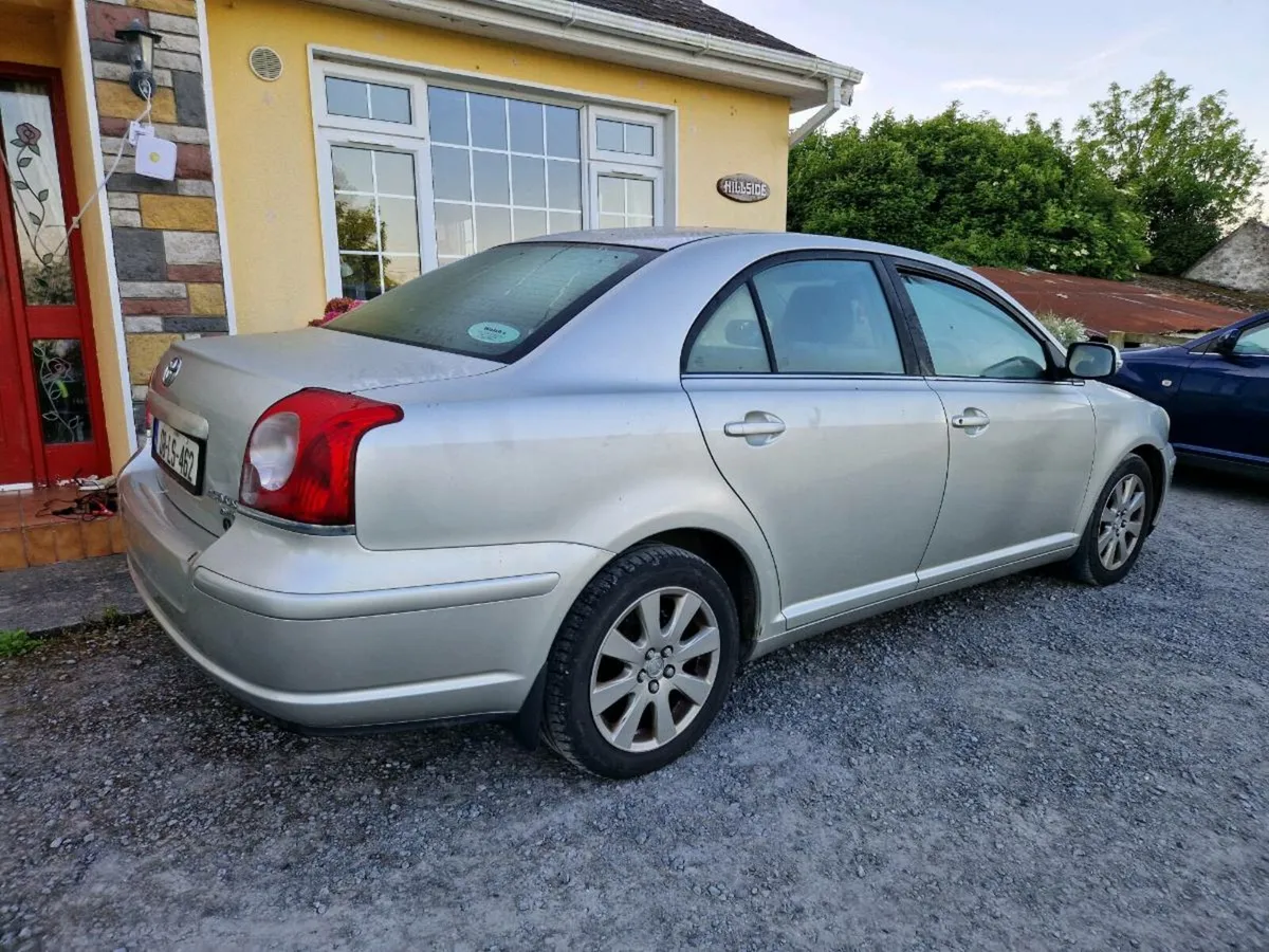 Toyota Avensis - Image 2