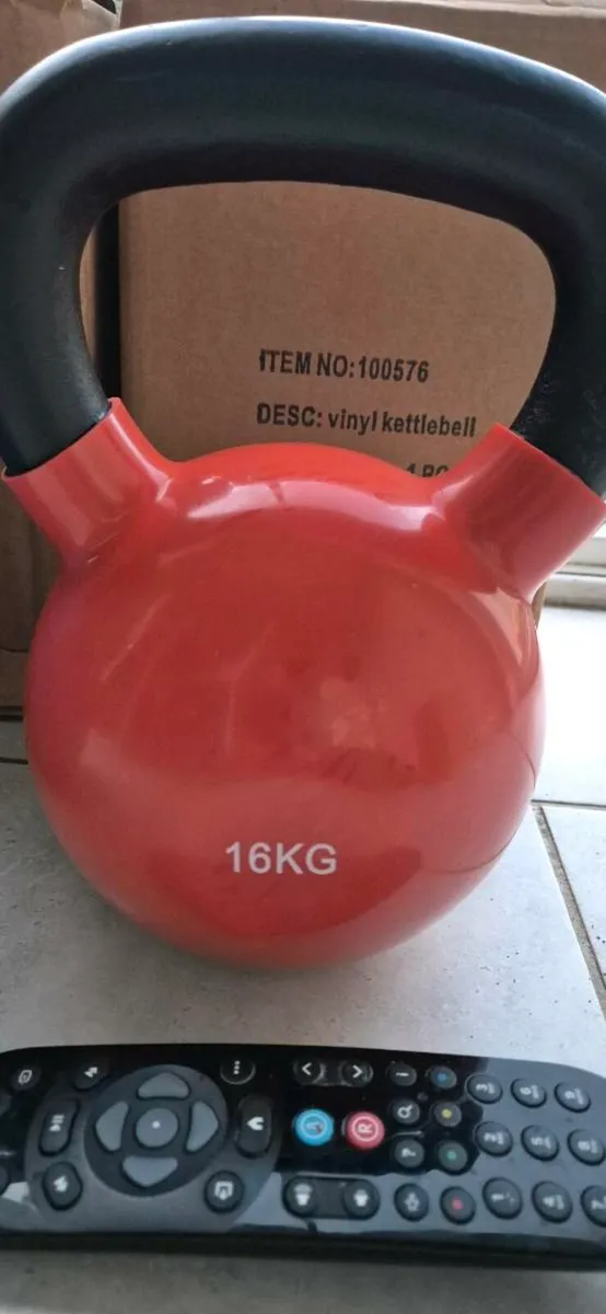 4xbrand new cast iron kettlebells - Image 3