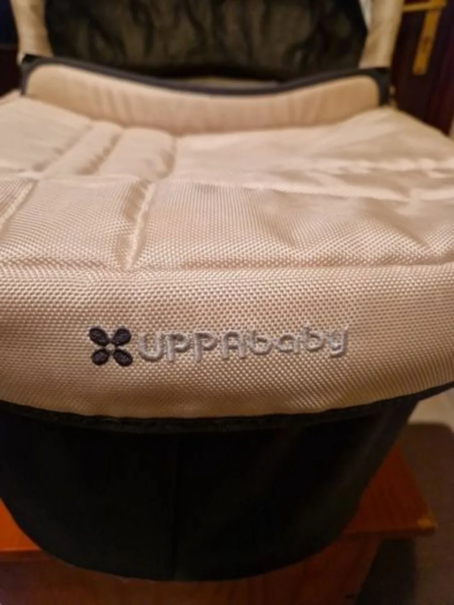 Uppababy Carrycot plus Accessories - New Condition - Image 2