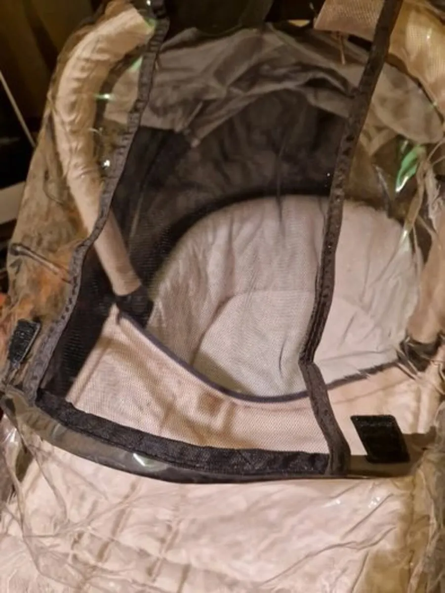 Uppababy Carrycot plus Accessories - New Condition - Image 3