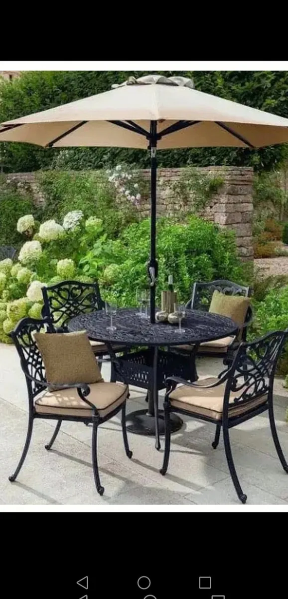 Brand New Hartman  4 Seater Cast Aluminium Set - Image 1