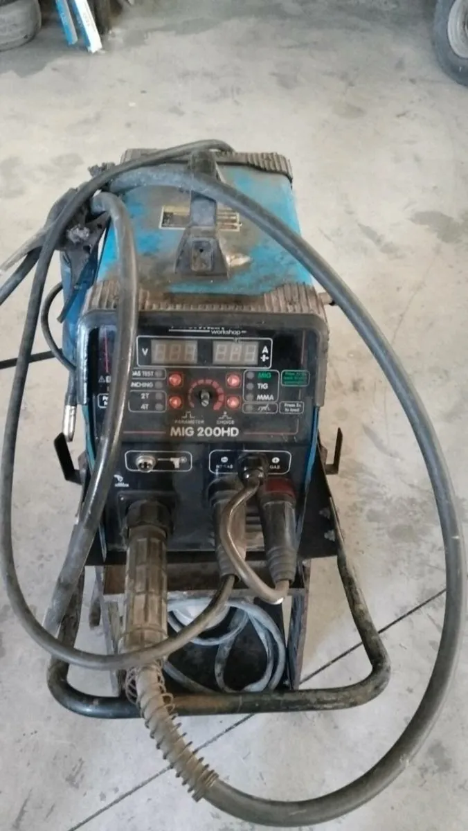 Mig welder - Image 1