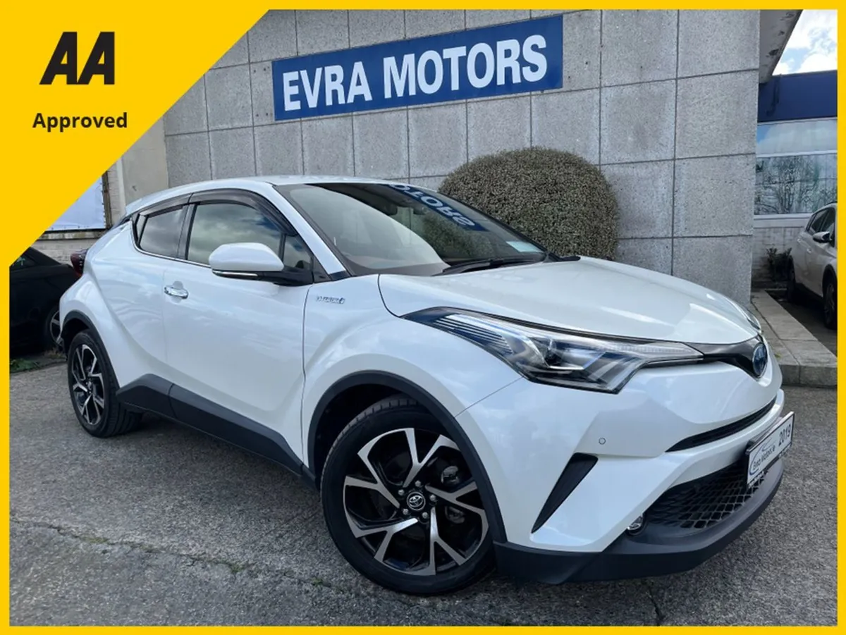 Toyota C-HR SOL Automatic Hybrid 1.8 Petrol //hig - Image 1