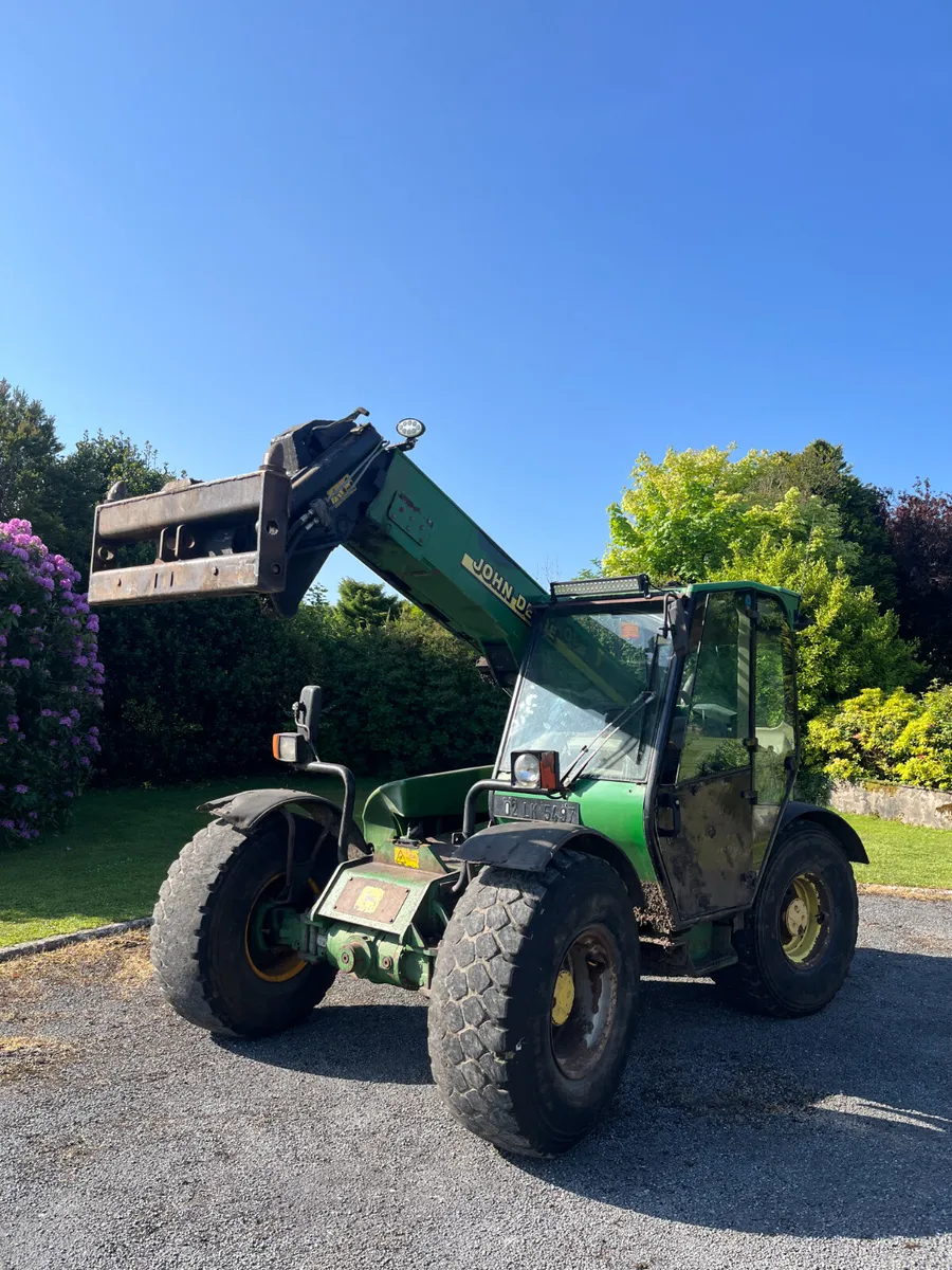 John Deere 3200 telehandler - Image 2