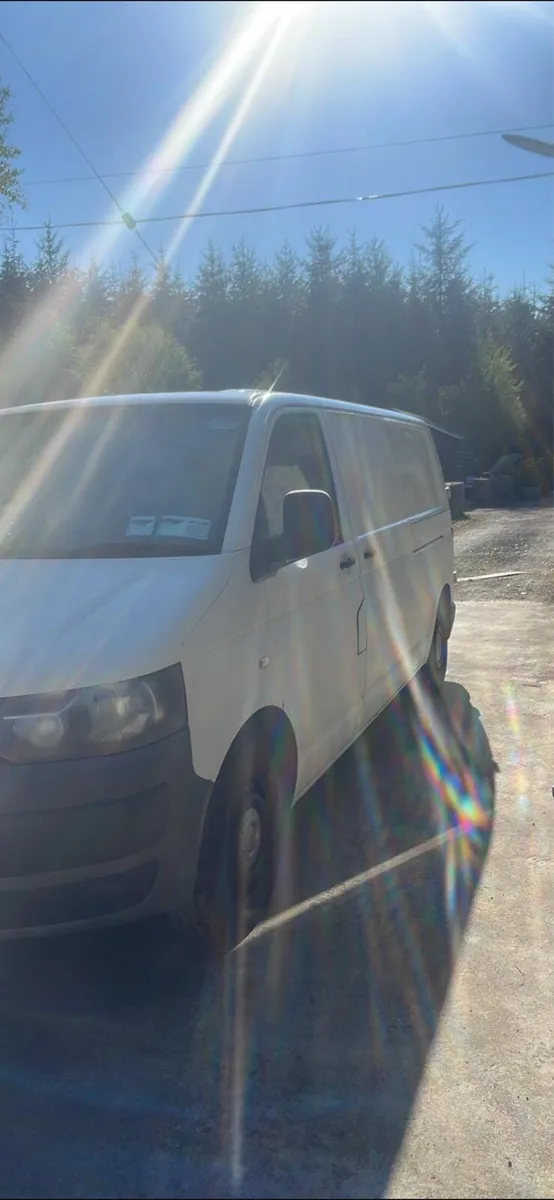 Volkswagen Transporter - Image 3