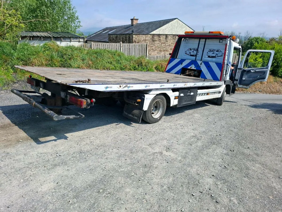 Recovery truck for sale - Image 3