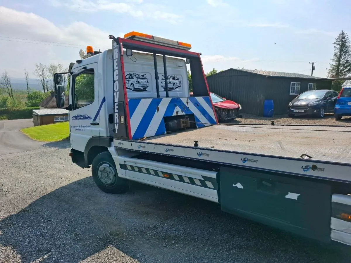 Recovery truck for sale - Image 4