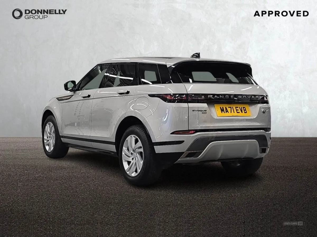 Land Rover Range Rover Evoque 1.5 P300e R-dynamic - Image 2