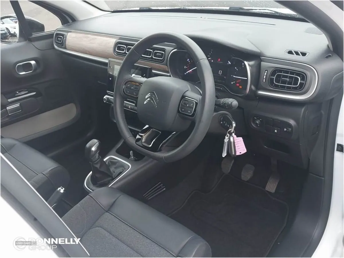 Citroen C3 1.2 Puretech Shine Plus 5dr - Image 4