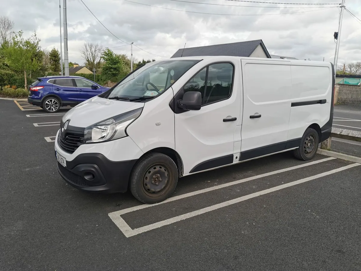 Renault Trafic 2019 - Image 2