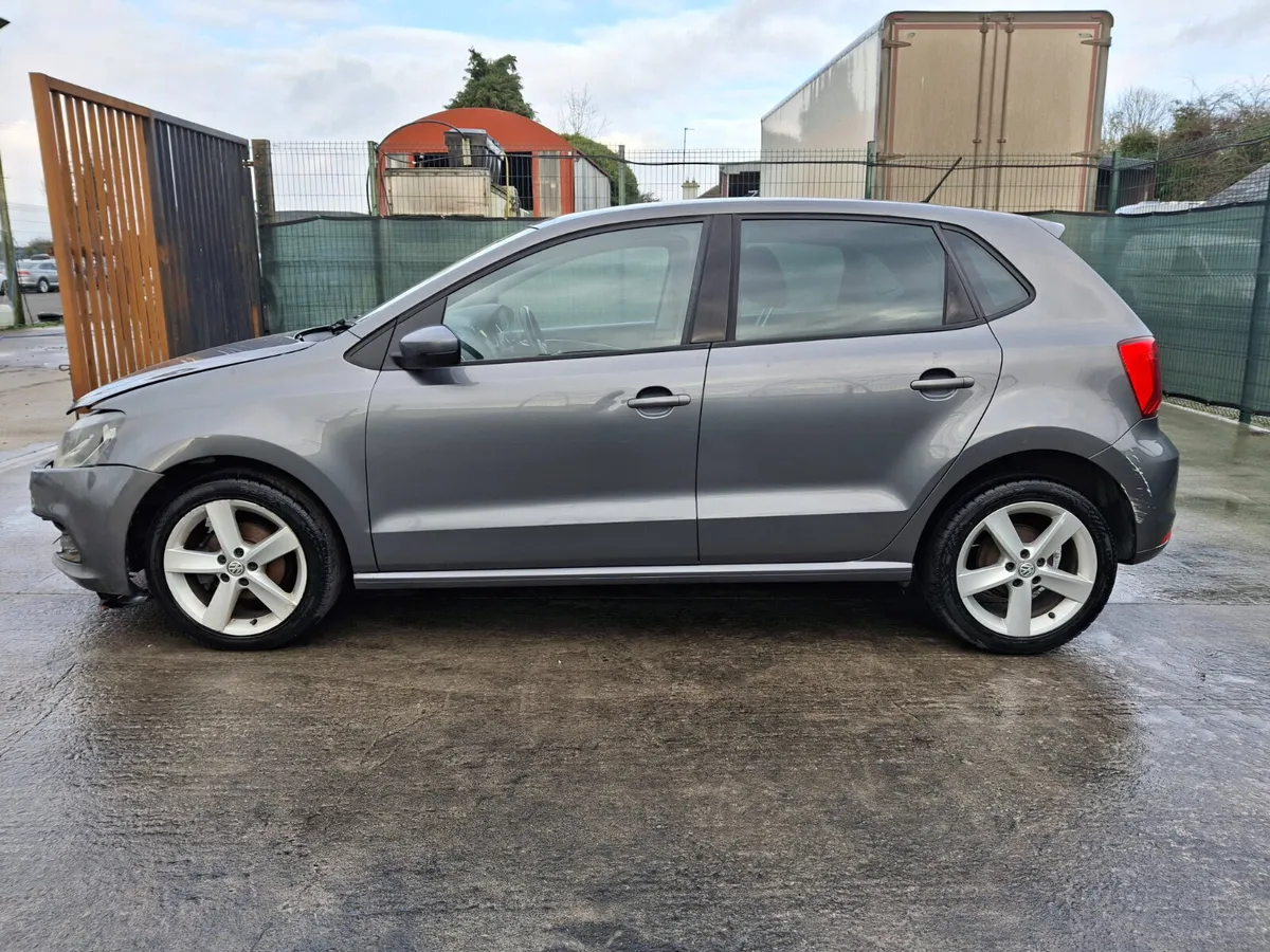 2015 Volkswagen Polo 1.0 Petrol - Image 4